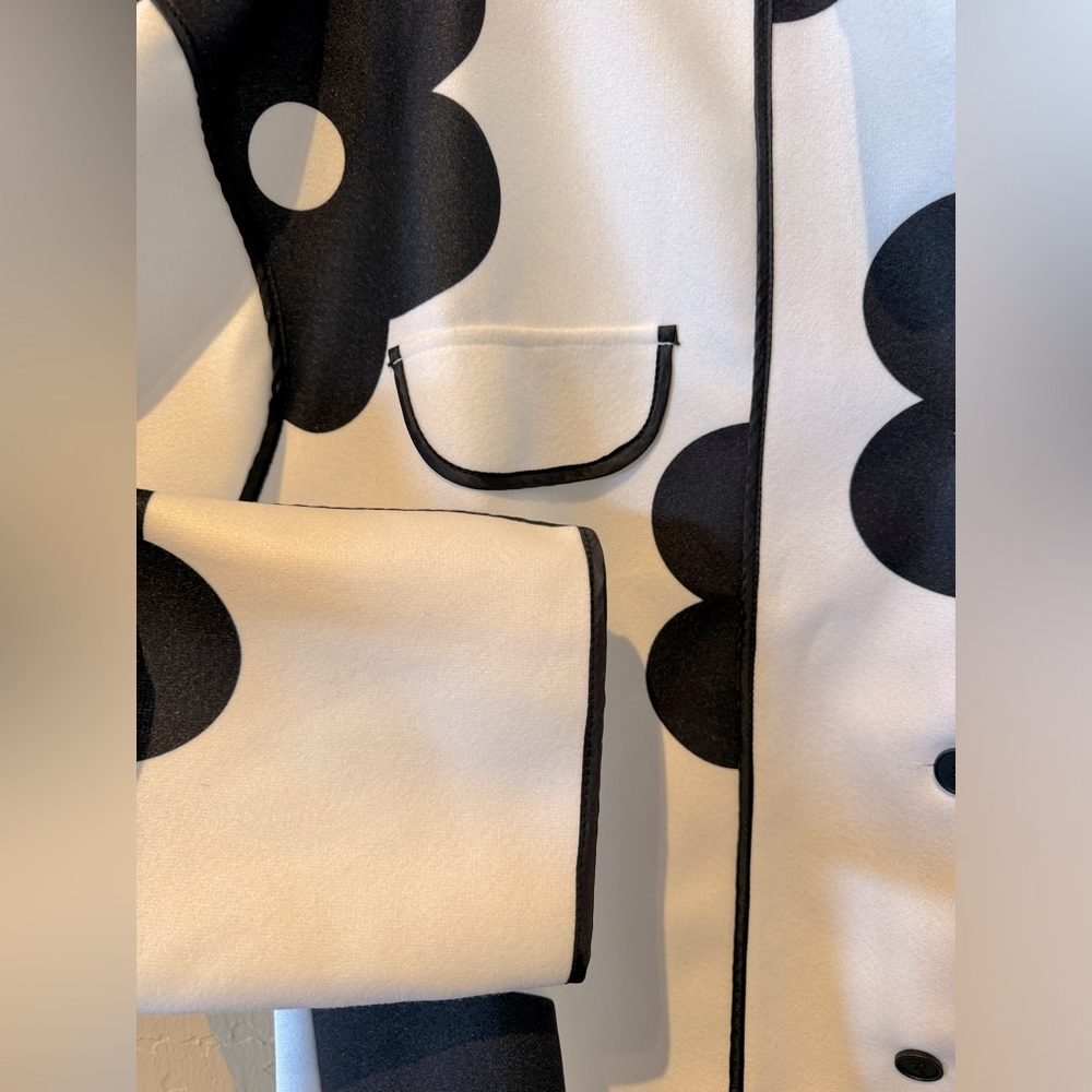 Lena Vie Black Daisy White Pull On Open Front Blazer Coat - Picture 8 of 11